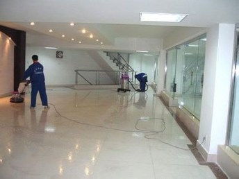 上海保潔服務 專業覆蓋家庭、別墅、辦公樓與廠房的全面解決方案